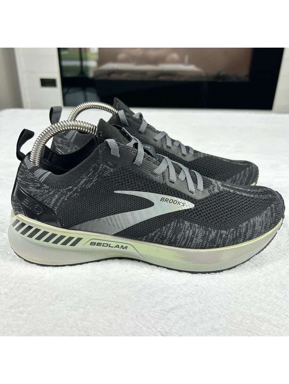 Brooks Bedlam 3 Mens Running Shoes Size 8 Black Blackened Pearl White New in Box